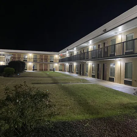 Quality Inn Elizabeth City Near University-2